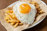 トリュフの香りがほわ～ん漂う。
ワインのお供に♪