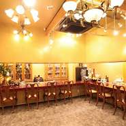 カウンター席・テーブル席、両方ございます