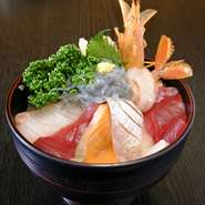 ランチ海鮮丼
