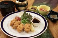 小鉢２種・ごはん・味噌汁・漬物
単品でもご用意できます