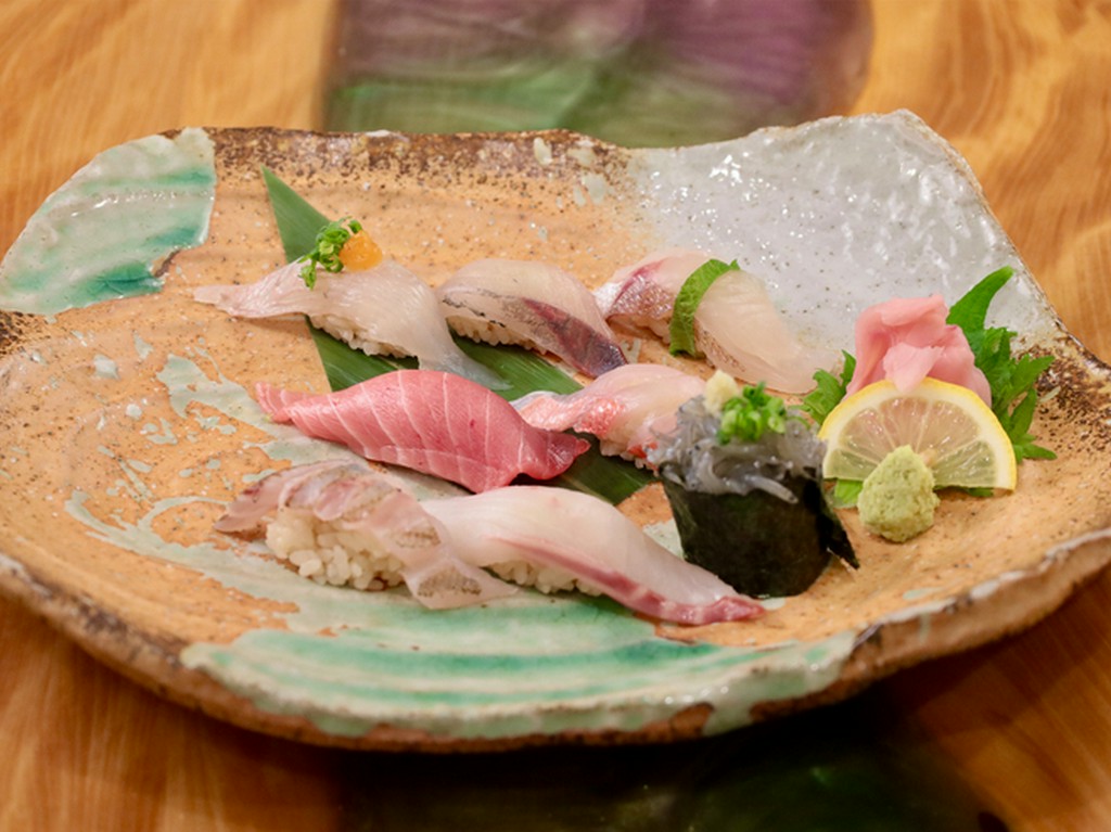 季節の地魚にぎり