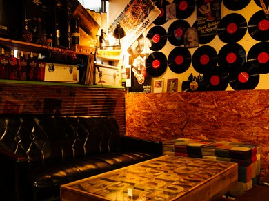 お洒落な店内と、創作料理が女性に大人気♬