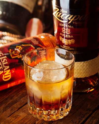 ロックは手作り丸氷