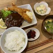 ハンバーグ＆エビフライ定食
