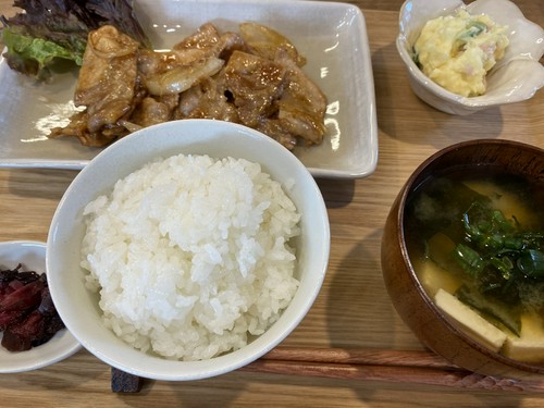 生姜焼き定食もおすすめ