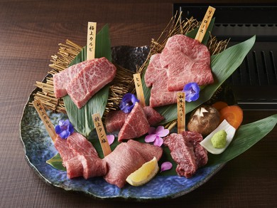 旬の食材を使った料理でゲストをおもてなし