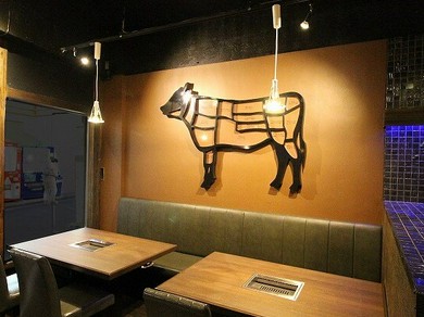 落ち着いた大人の雰囲気で二人の時間を