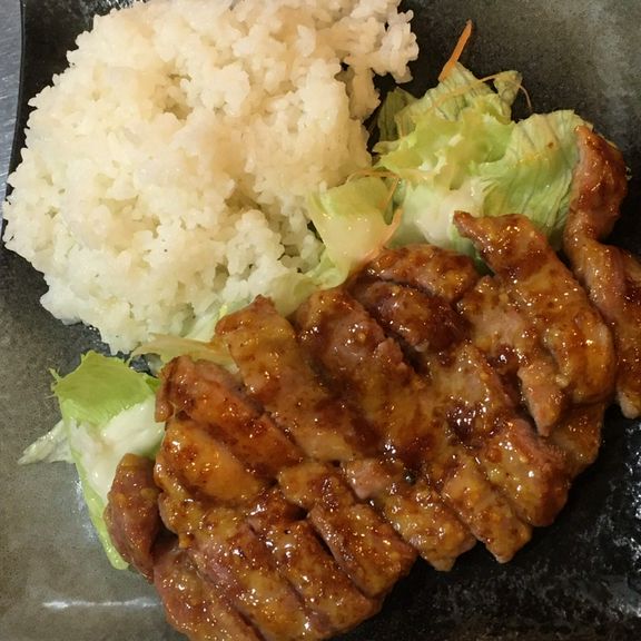 湘南豚の味噌漬け定食