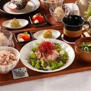 メニューに追加できるセットメニューです！！！
★Aセット　cafeドリンク　418円
★Bセット　グラスサラダ / cafeドリンク　858円
★Cセット 選べるデザート/ cafeドリンク　1.078円
★DセットA.B.C全て 1.518円/1
