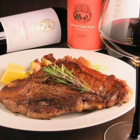 サーロインとフィレ!Tボーンステーキ