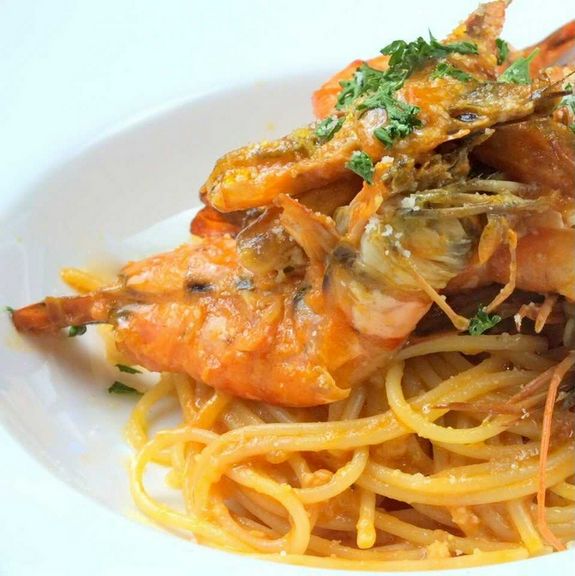 有頭海老のトマトクリームソース