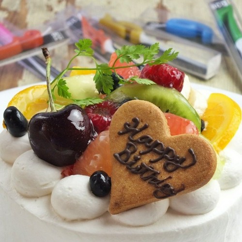 お祝いのケーキも承ります