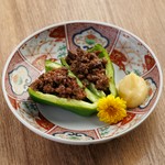 おすすめ
姉妹店の高級焼肉でも使用されている、特別な黒毛和牛の旨味がギュッと詰まった逸品。