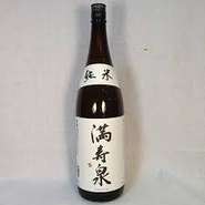 すっきりとした透明感のある純米酒。
