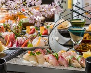 接待･顔合わせ･法要向けのコースとなります。お食事には自慢の寿司も付いており、バランスの良いコース。