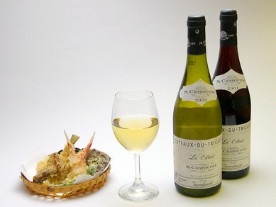 つな八でこんな楽しみ方も!?今夜は天ぷら×ワインでお洒落に