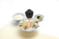 ・車海老
・魚介
・野菜三品
・穴子
・口替り
・お揃い（ご飯/味噌汁/香の物）
