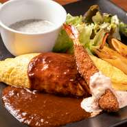 オムライスにエビフライ、サラダ、季節のスープがセット！