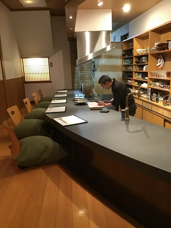 落ち着いた雰囲気で寛げる空間