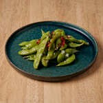 パスタじゃありません！ニンニクと唐辛子のソテーです。