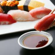 美味い・早い・安い寿司でこれまで愛されてきました。 そんな先代から続く「江戸の粋」を継承し高級店にも引けを取らないサービスを手軽に楽しめる、そんな新しい寿司のあり方に挑戦して参ります。