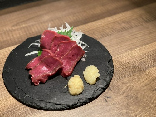 馬刺し　上赤身