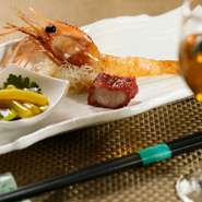 ■季節の前菜六種盛り合わせ　1人前　1580円■天厨特製セロリの辛し和え　940円※写真はイメージです。