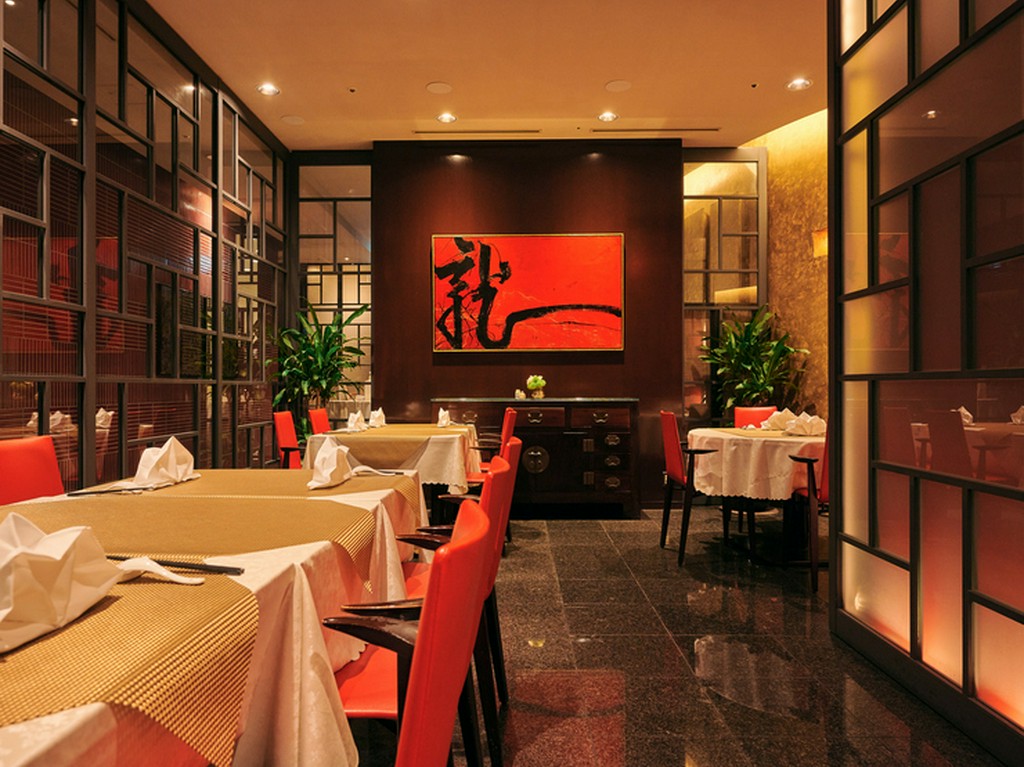 気仙沼産フカヒレや活アワビなど贅沢食材を味わう