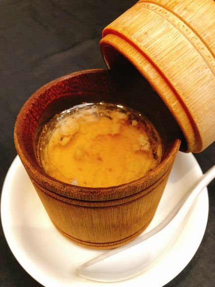  フランス産ハト入り竹筒スープ(一人前)