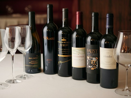 ワインも豊富で、料理に合わせてチョイス可能