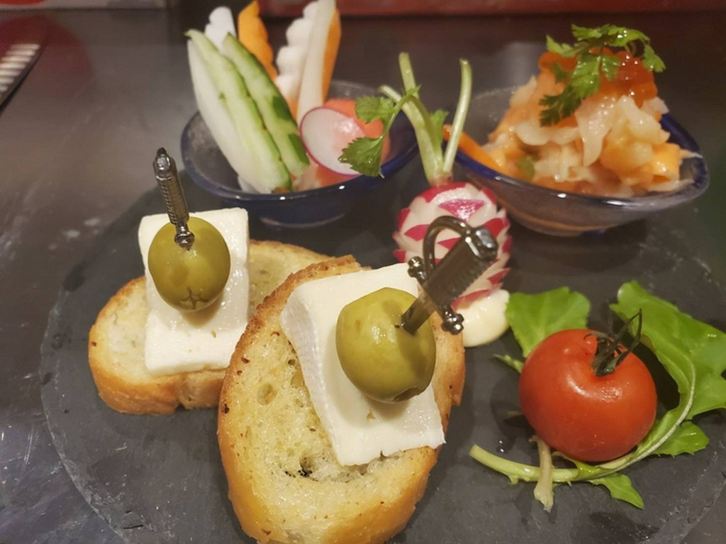 前菜盛り合わせ