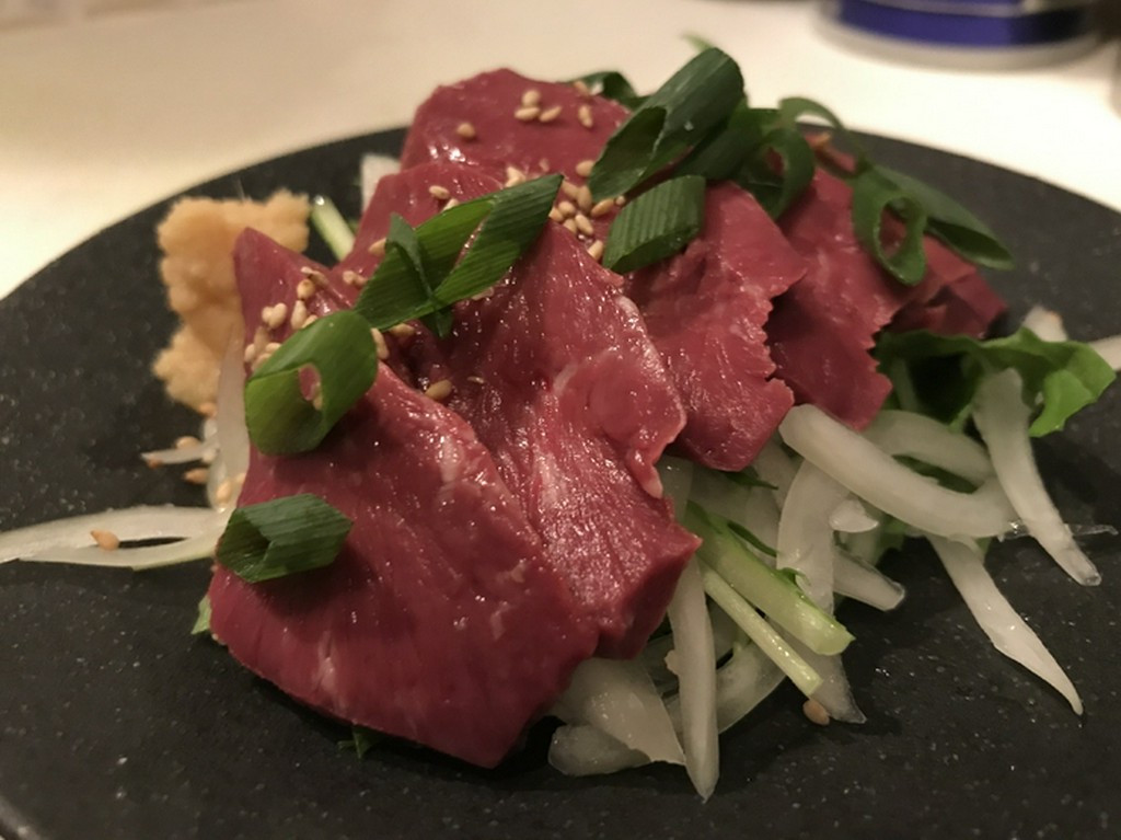 芝浦直送A5黒毛和牛ハツ刺し