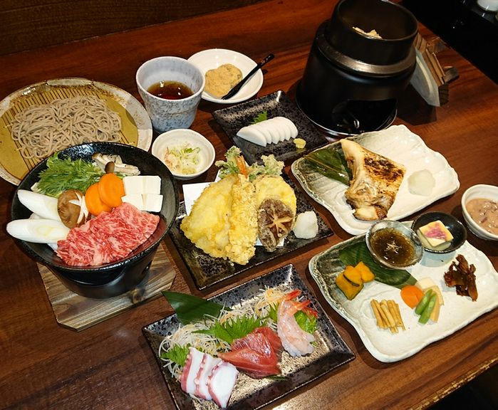 会席料理のコースもあります。