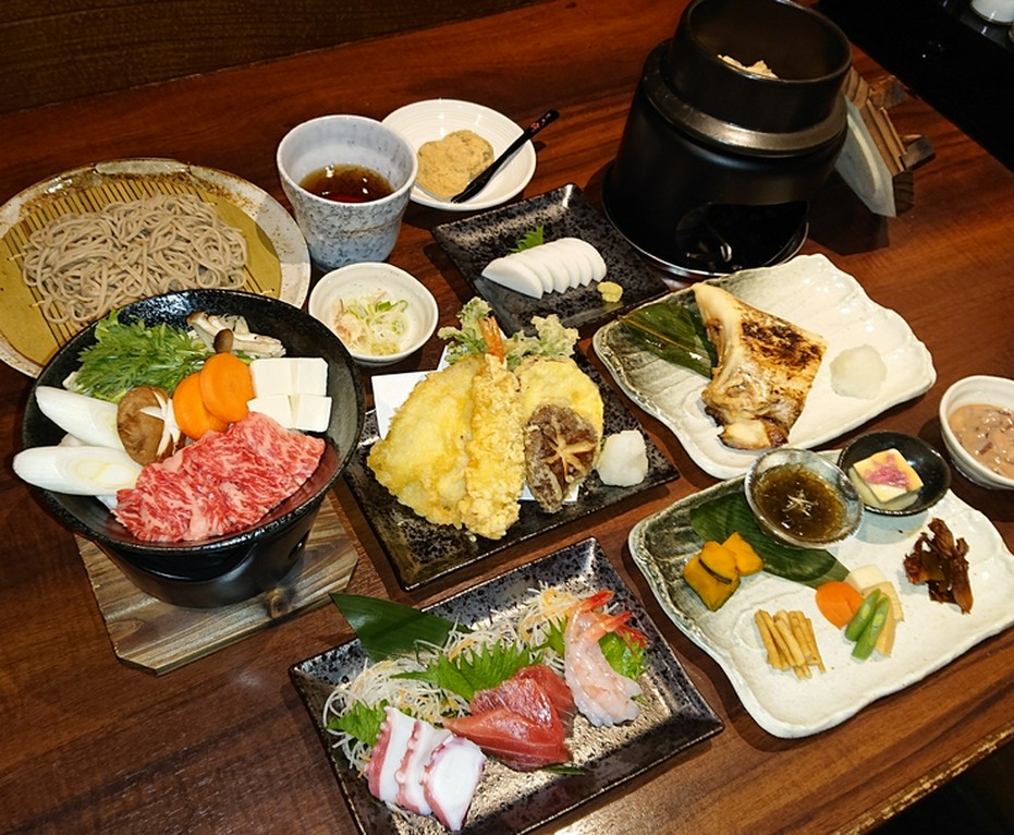 会席料理のコースもあります。