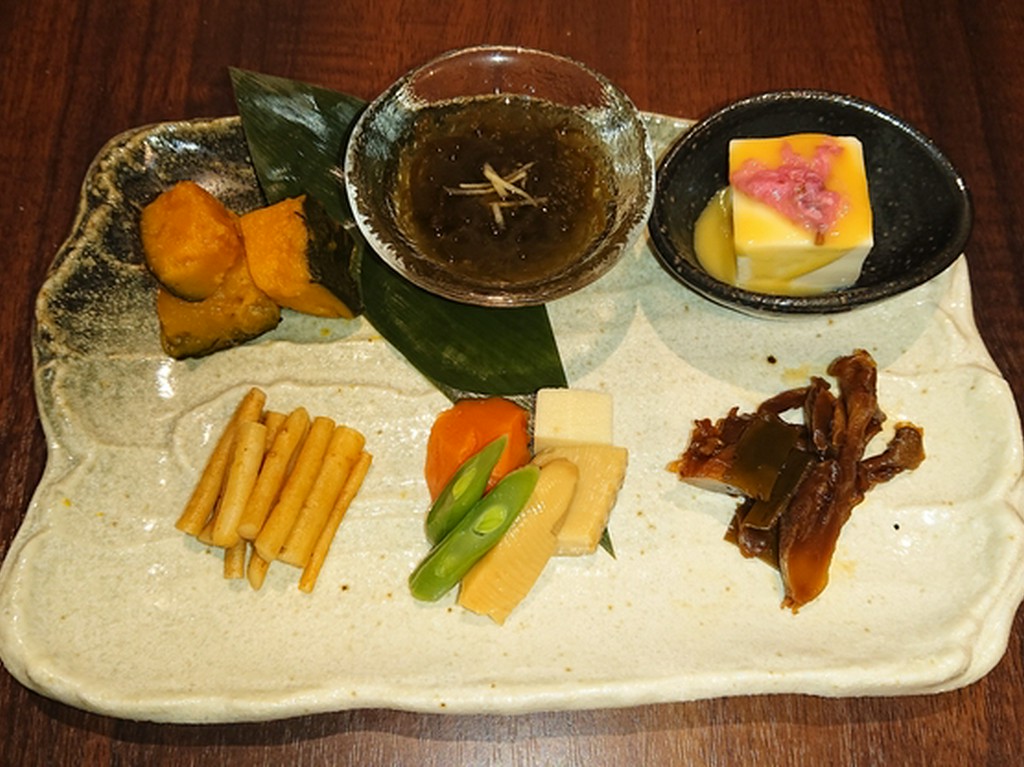 前菜盛り合わせ