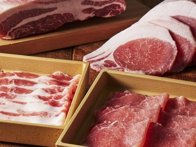 しゃぶしゃぶの味を決めるお肉の品質には徹底しております