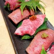 日本三大和牛の一つ近江牛.丁寧に育てられたチャンピオン牛(橋場牛)
Omi beef, one of the three major wagyu beef brands in Japan. Carefully raised champion beef (Hashiba beef). 
