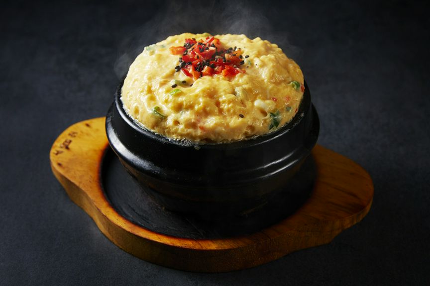 【たまごチム】韓国の茶わん蒸し!石鍋で蒸した卵はほわほわ♪