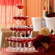 様々なお祝いごとにピッタリ！メッセージ付きのデザートプレートをご用意いたします。2000円～コースには記念日誕生日特典有！大切な方へのサプライズに◎