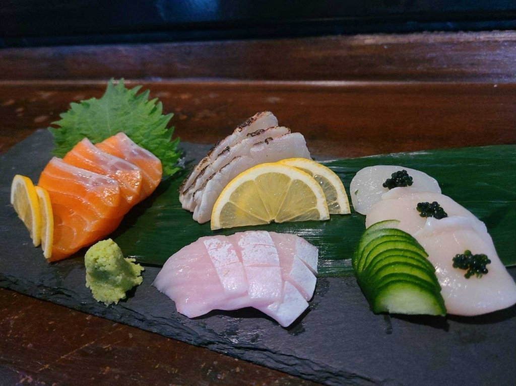 刺身盛り合わせ
