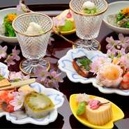 季節の食材を吟味し、伝統と新しさが調和した京料理を披露