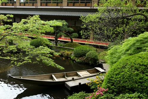 夏庭園