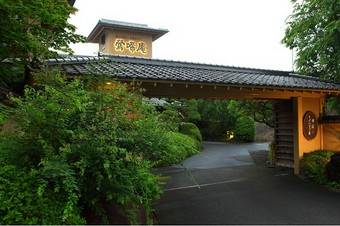 都内にいながら風雅な時と旬の美味にひたれる至福の隠れ家