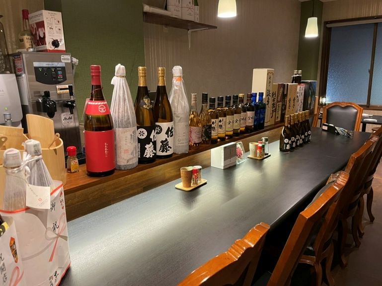 1日に50本から100本を仕込み4日かけて完成させる郷土の味