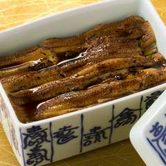 自慢の「あなごめし」脂ののった肉厚な身と特製たれが絡まり絶妙