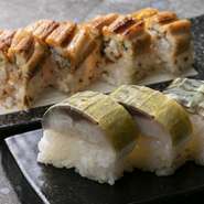 天草の新鮮な魚介類が楽しめる「海鮮家福伸 アミュプラザくまもと」テイクアウトメニューも充実しており、晩酌セットや棒寿司など、お食事からおかずのみなど豊富なメニューからお選びいただけます。