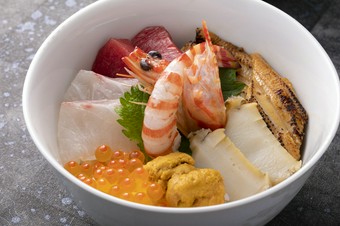 天草海鮮丼　極み