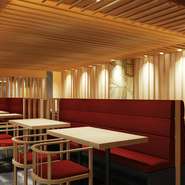 優しい雰囲気でゆっくりとお料理をお楽しみいただけます。