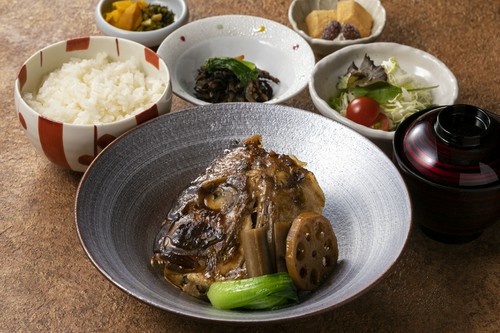 「鯛荒炊きご膳」