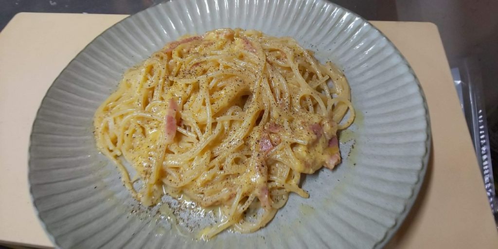 自家製パンチェッタのカルボナーラ